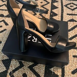 Naturalizer Elegant Black Heels for Women